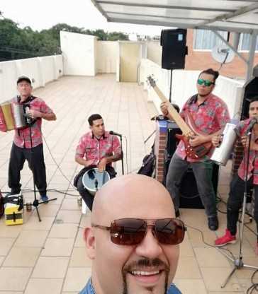 Fiesta Vallenata con músicos en vivo contrate con nosotros la mejor fiesta vallenata, músicos profesionales.